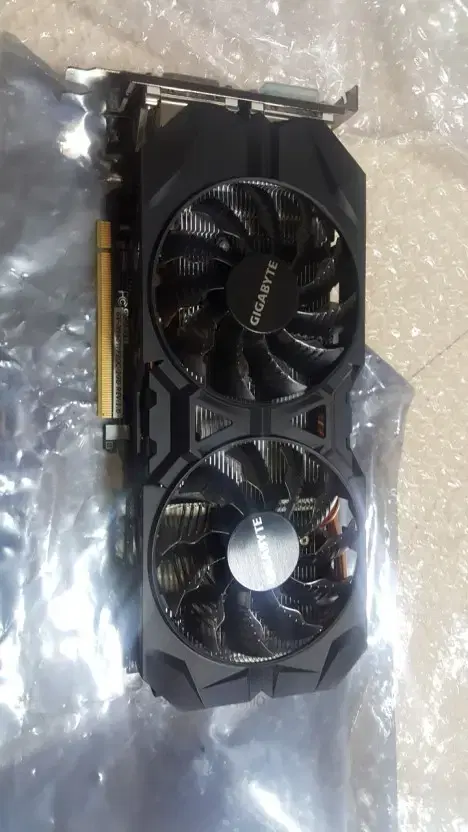 gtx960 기가바이트 팝니다